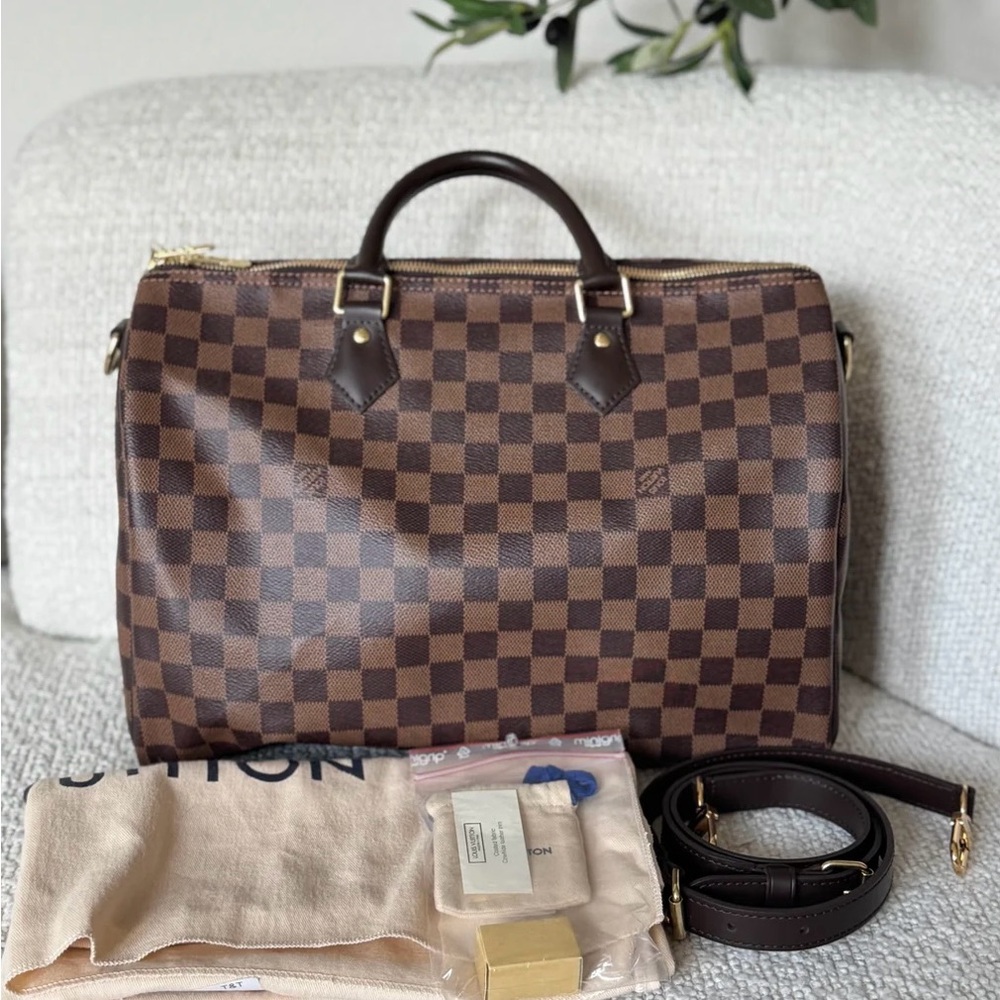 Louis Vuitton Bandouliere 35